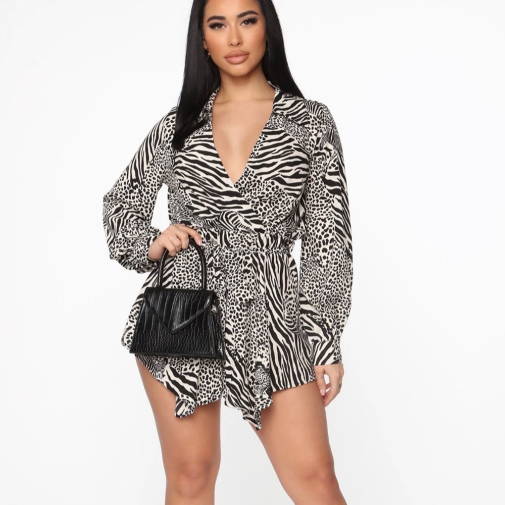 NWT Wild Love Zebra Print Romper Black/White Small